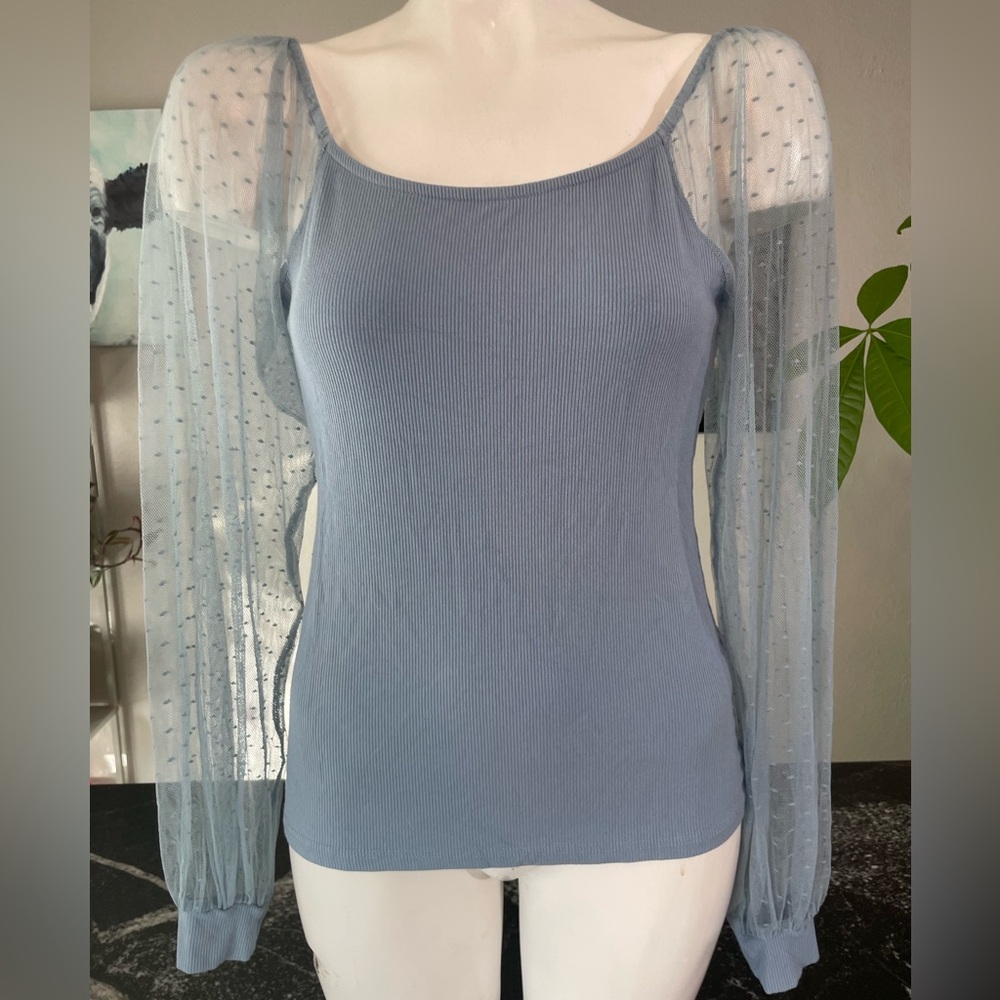 Dorose Top Women’s Size Small